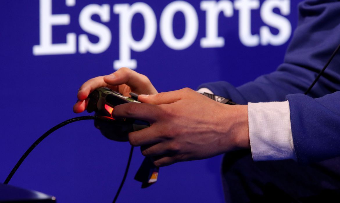 Governo fará nova redução em imposto sobre videogames    